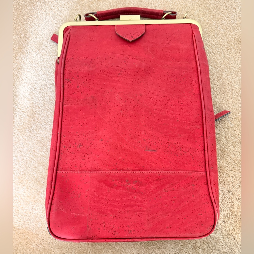 Laflore Paris Bobobark Backpack in Cherry Red